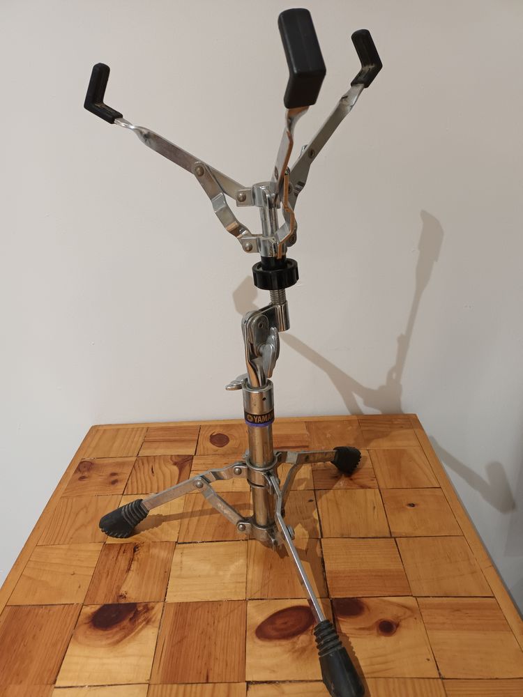 Pied de caisse yamaha 
35 Baho (66)