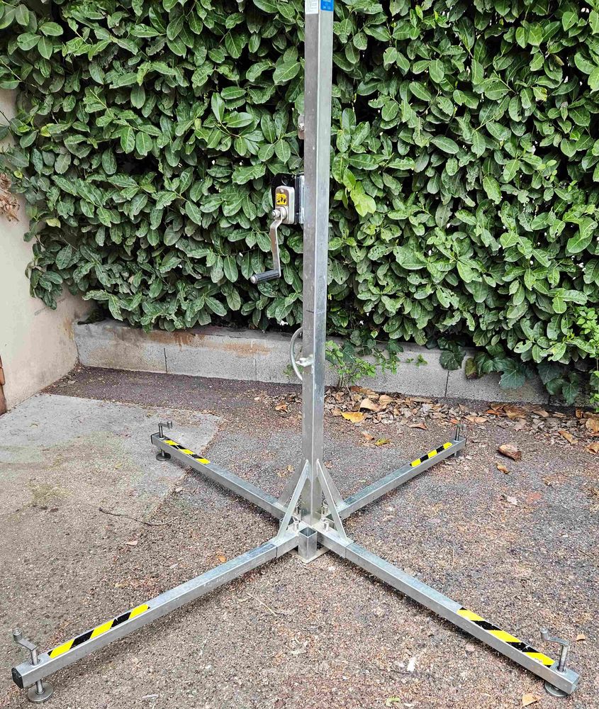 PIED DE LEVAGE PROFESSIONNEL WORK 600 Grenoble (38)