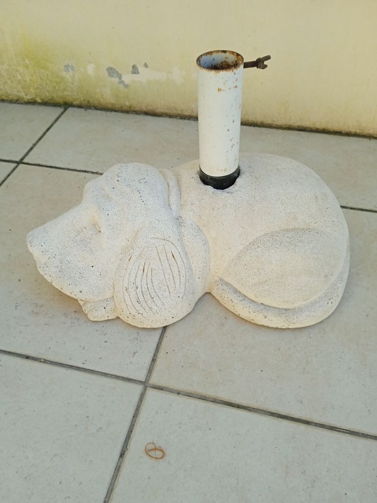 pied de parasol 40 Calais (62)