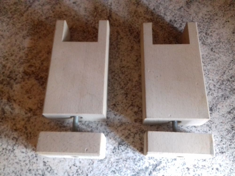 Pieds en bois r�glables 10 Saulieu (21)