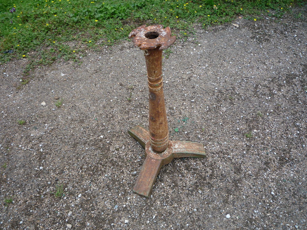 Pieds art d�co fonte table jardin
h 70,5cm 70 Castres (81)