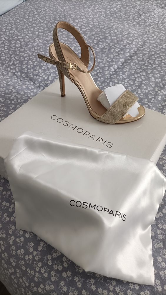 Nu-pieds dor� � talons hauts 30 Vannes (56)