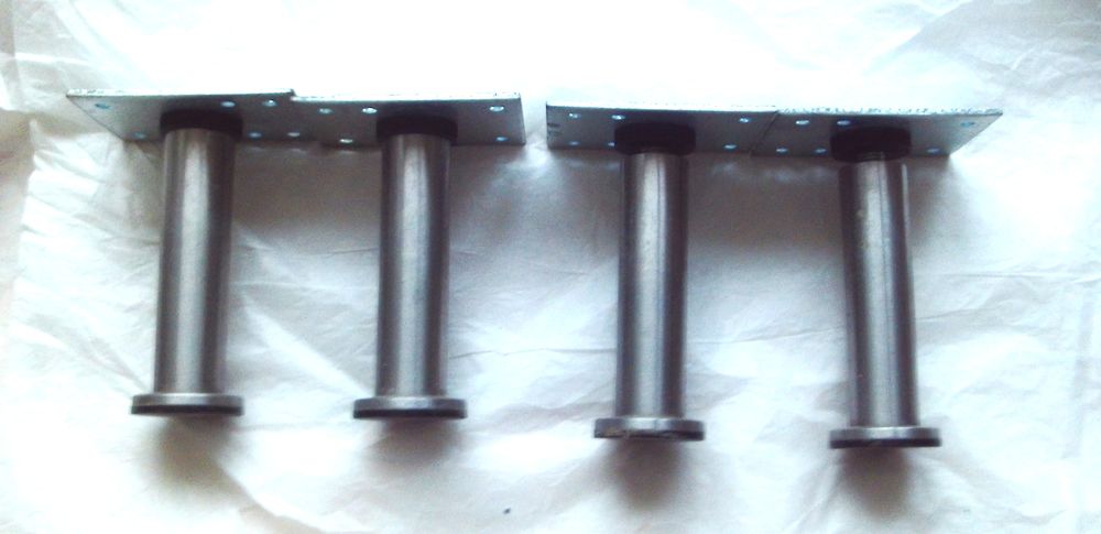 4 pieds en m�tal  Capita Ikea de 11 cm de haut, r�glables 5 Villeurbanne (69)