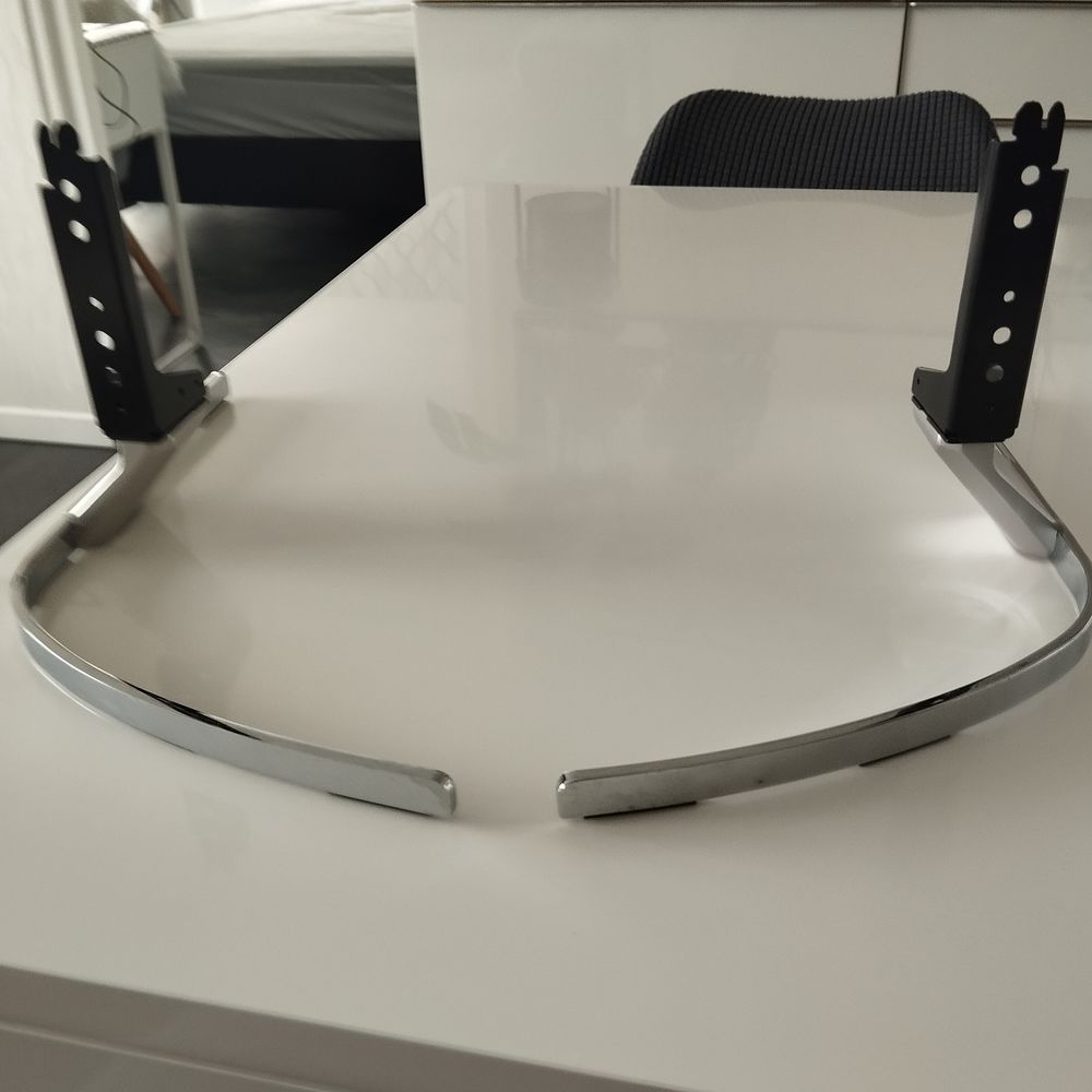 Pieds TV Panasonic design 25 Livry-Gargan (93)