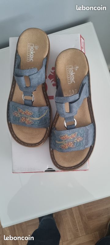 Nu-pieds
RIEKER Antistress 45 Fontenay-sous-Bois (94)
