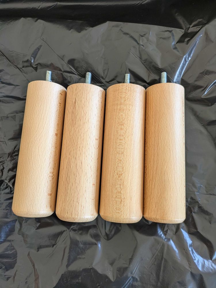 1 lot de 4 pieds de sommier 12 Nangis (77)