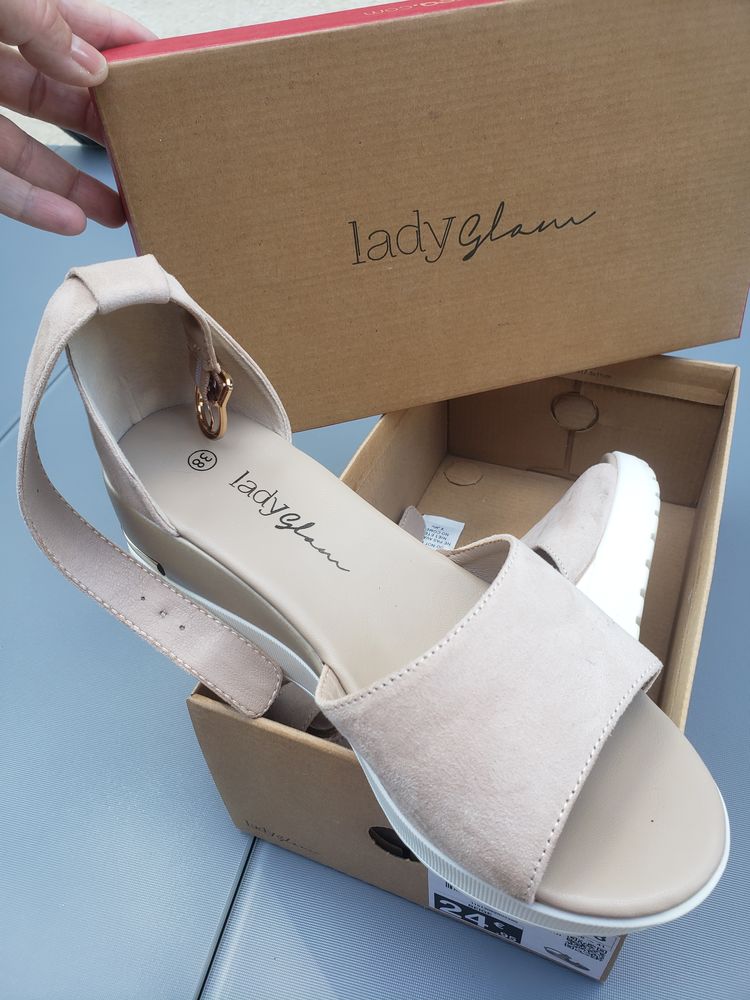 Nus pieds en su�dine 9 Liverdun (54)