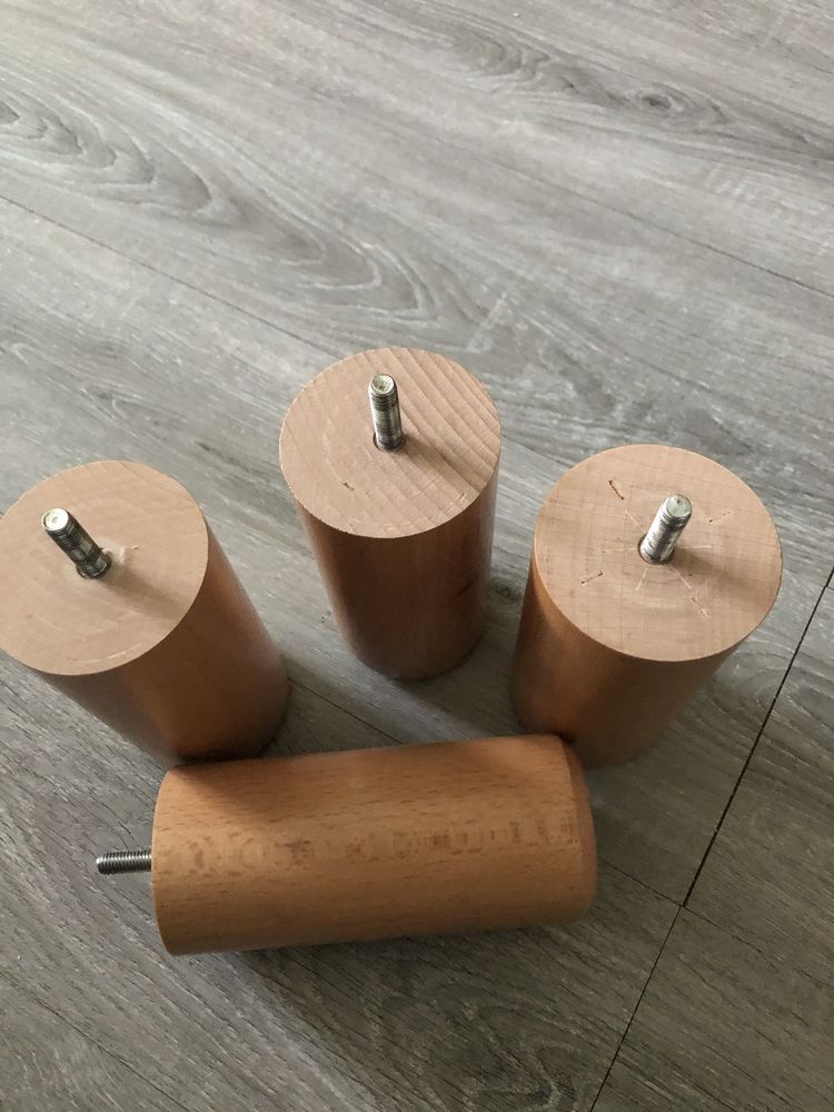 Pieds de lit 15 Paris 14 (75)