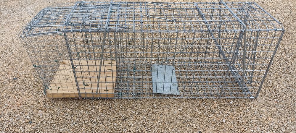 Pi�ge � martres ou belette 20 Montaren-et-Saint-M�diers (30)