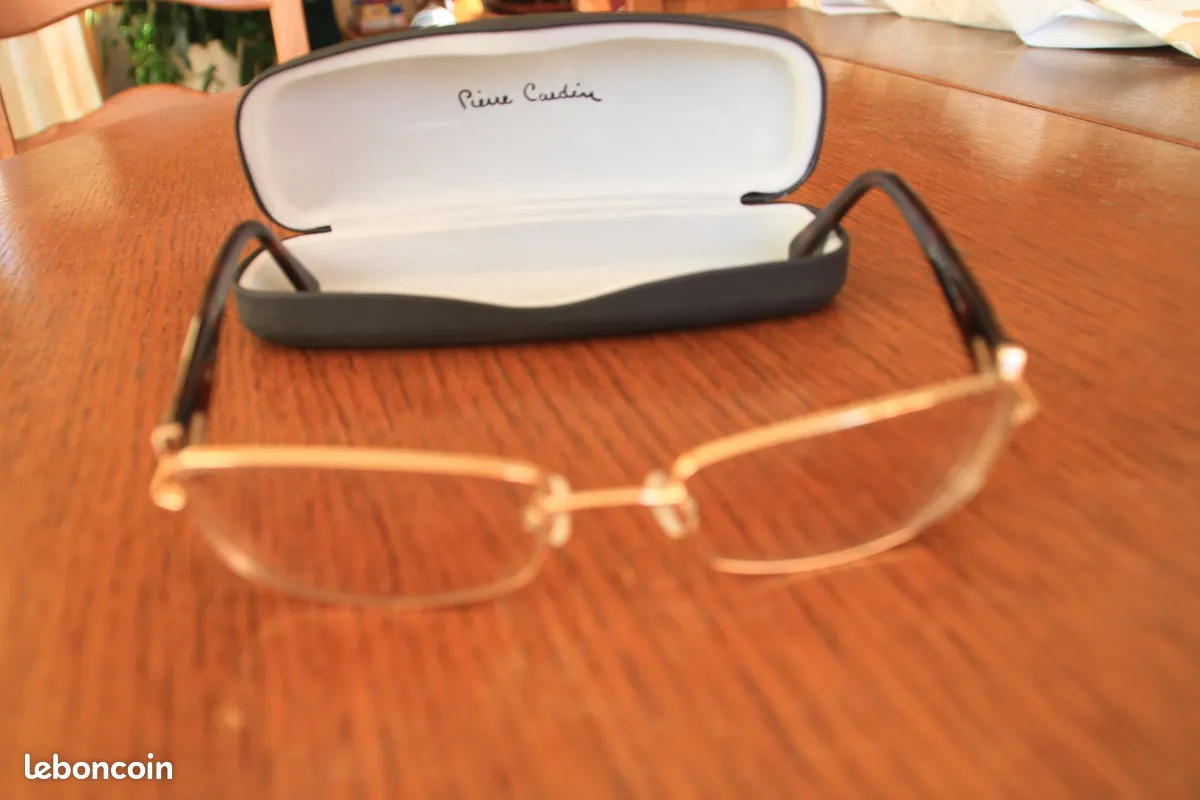 Pierre CARDIN Monture lunette vue femme 65 Fabr�gues (34)