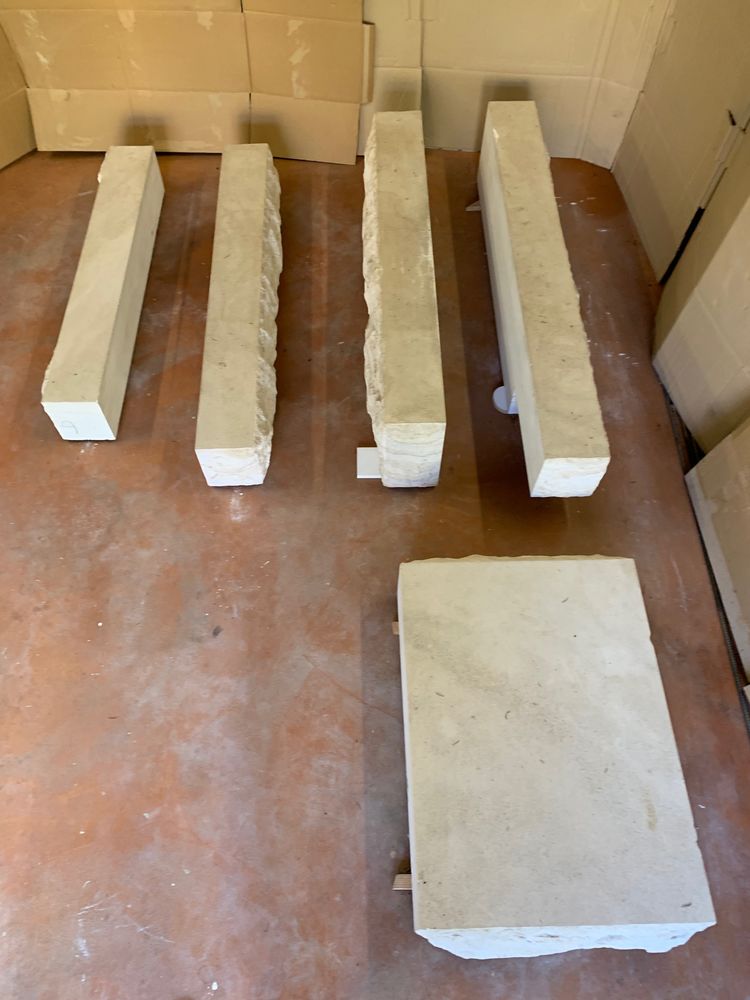 Pierre de FARGES  
pour d�coration jardin ou maison 0 Moissieu-sur-Dolon (38)