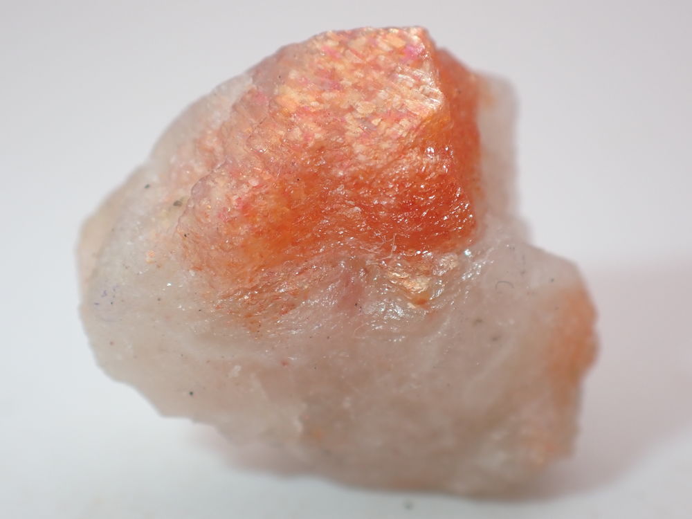 Pierre de Soleil gemme Inde 7,90 carats 15 x 13 x 7 mm 10 Moyenmoutier (88)