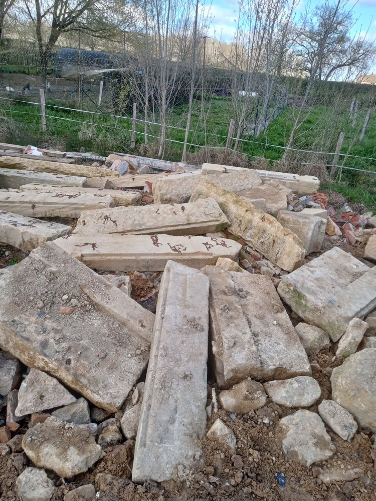 PIERRE DE TAILLE LINTEAUX, APPUI DE FENETRE ET PORTE 80 Vandenesse (58)