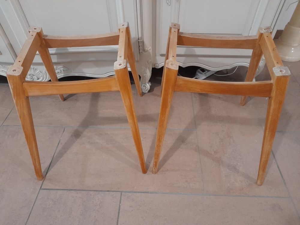piètements pour chaises ou fauteuils années 60 30 Reims (51)