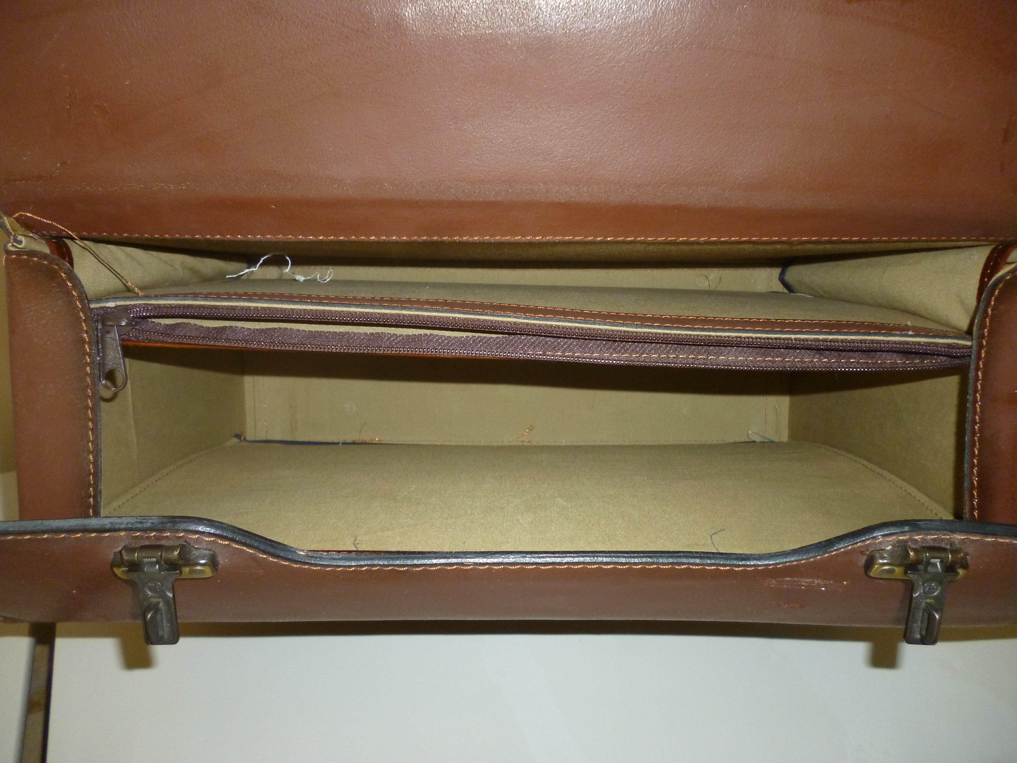 Pilot case / porte-documents cuir 23 Toulon (83)