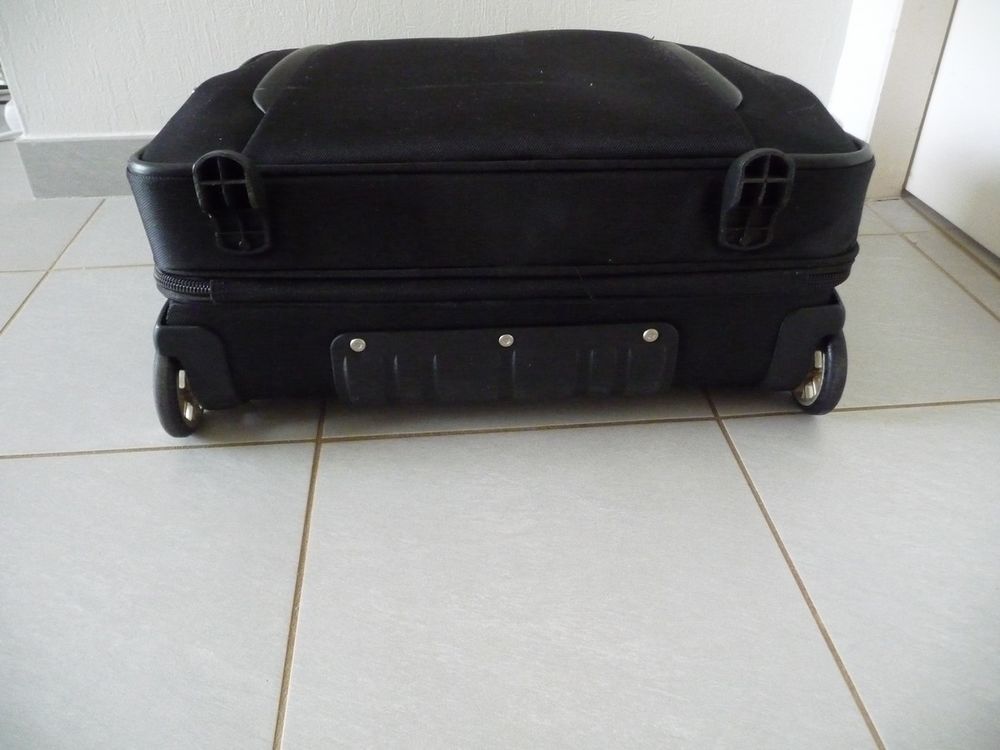 Pilot case rigide cabine � roulettes Samsonite 100 Celles-sur-Belle (79)