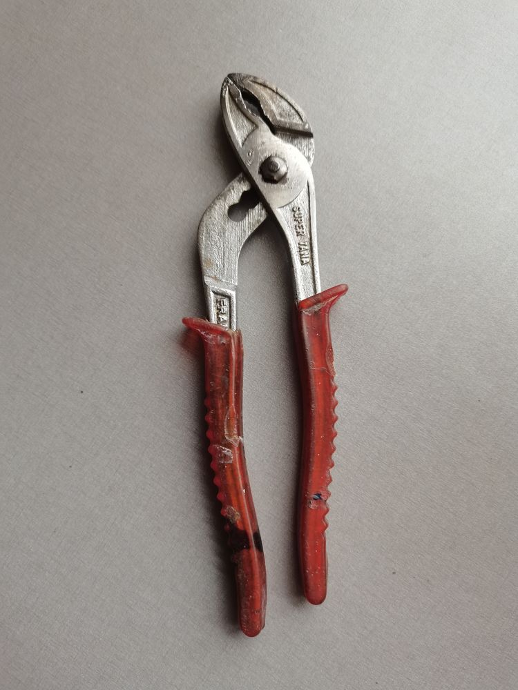 Pince multiprise 4 Saint-Martin-Boulogne (62)