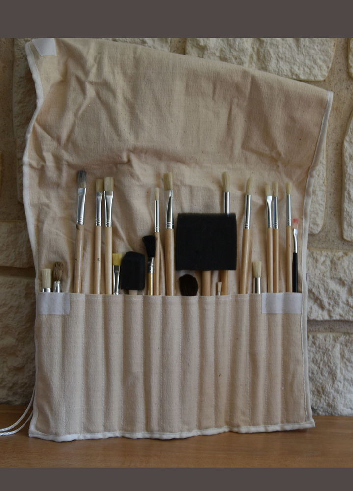 Pinceaux + boite de peinture 20 Saint-Laurent-Blangy (62)