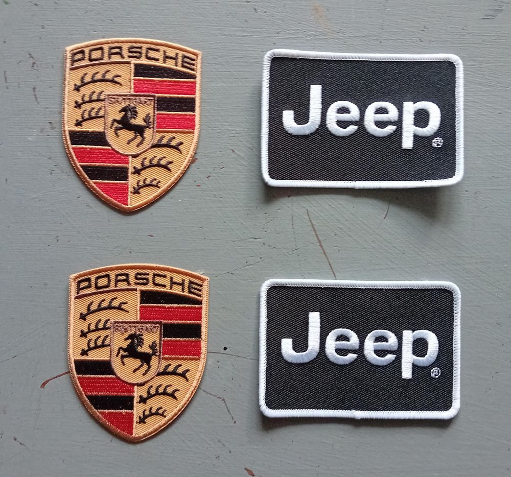 Pins et ecusson porsche , jeep voiture 6 Saint-Brieuc (22)