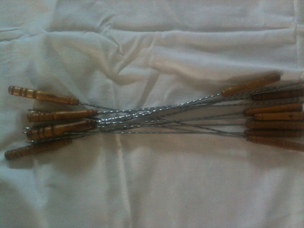 12 piques � brochette m�tal et bois 7 Rouen (76)