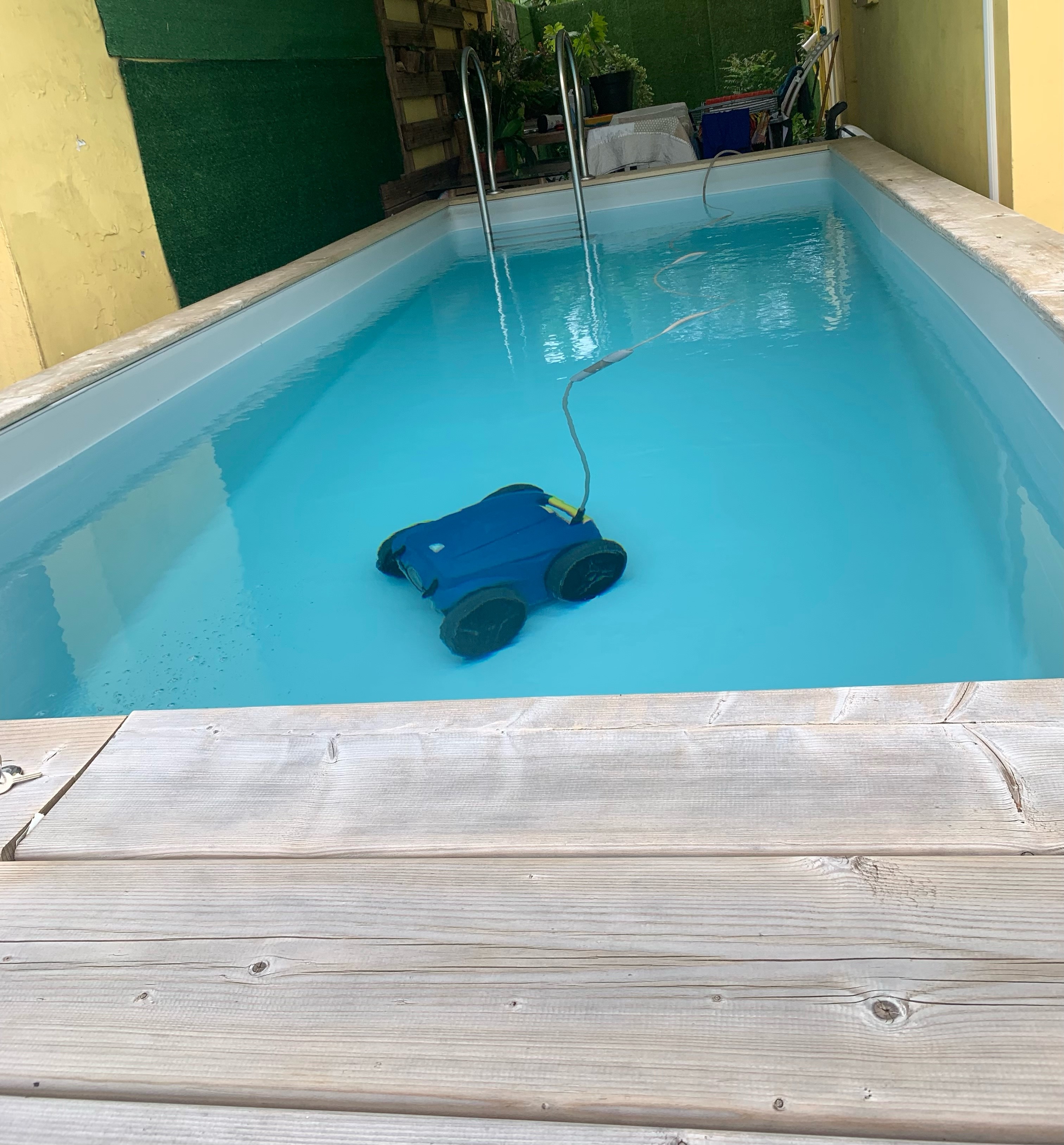 PISCINE 6M20 x 2M50 AVEC APPAREILLAGE 7500 Sainte-Suzanne (97)