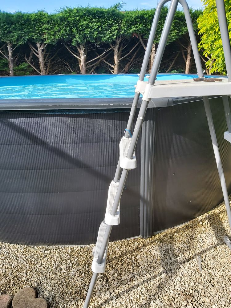 Piscine acier graphite ronde 700 Lons (64)