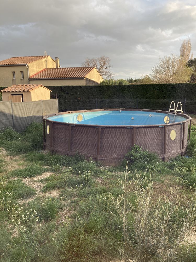 Piscine bestway hors sol 450 Camaret-sur-Aigues (84)