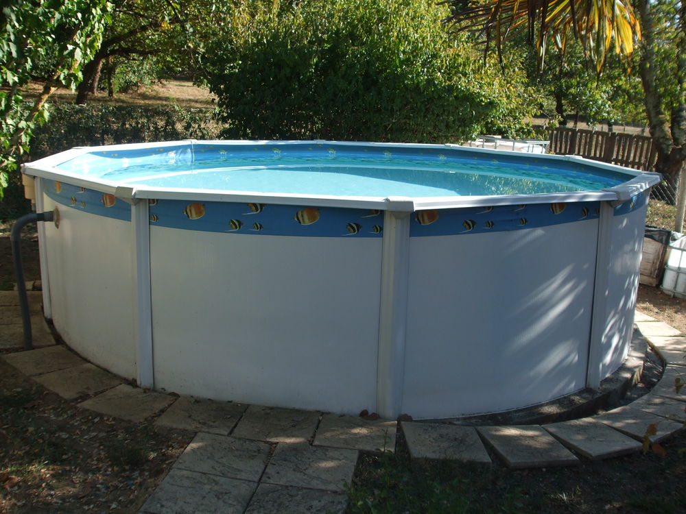 Achetez piscine hors sol occasion, annonce vente à Penned