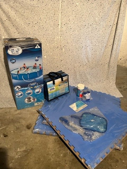 Piscine hors sol neuve 50 Saclay (91)