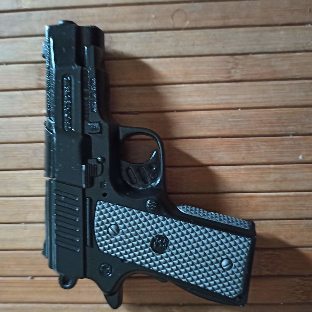 Pistolet � amorces 22 Amiens (80)