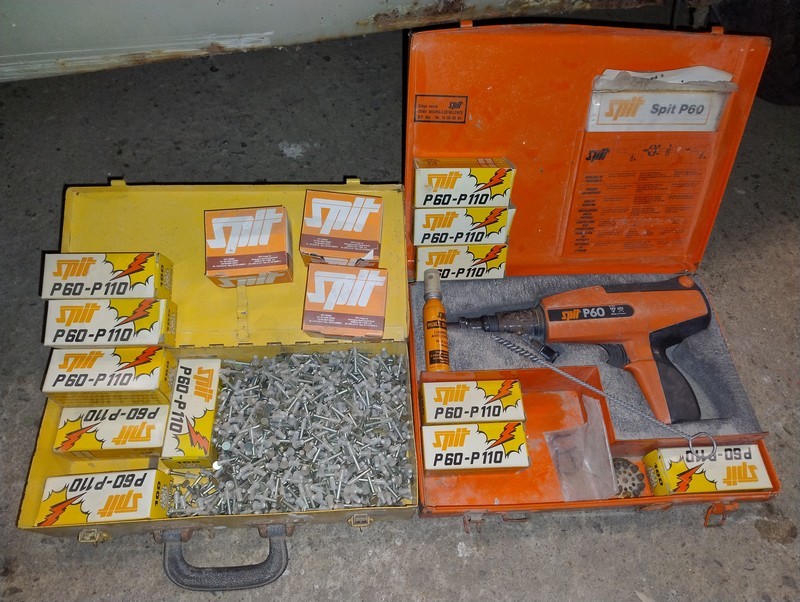 Pistolet de Fixation Spit P60 avec Accessoires 0 Parn�-sur-Roc (53)