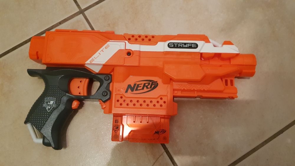 Pistolet Nerf 15 Narbonne (11)