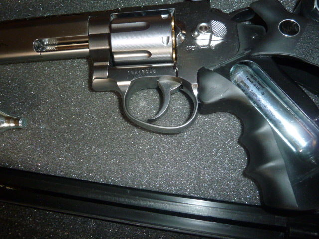 Pistolet dan-wesson diabolo4,5 90 Isneauville (76)