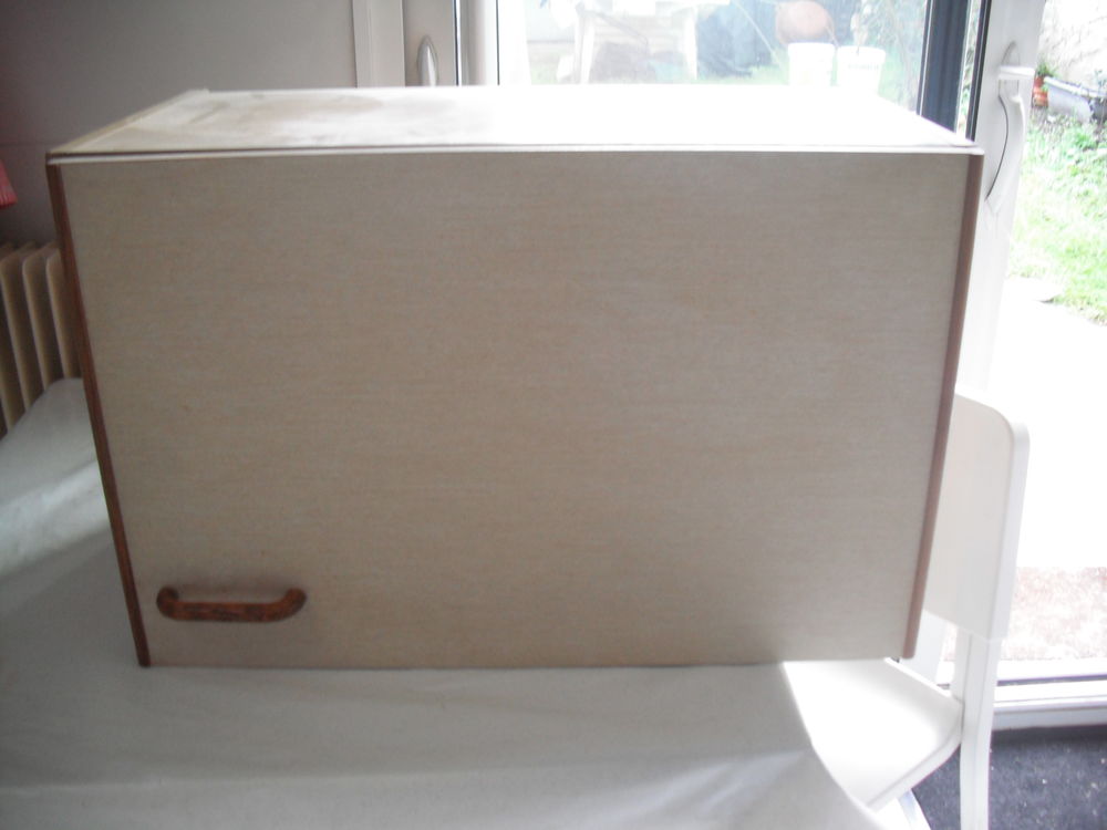 Placard mural haut 40 cm beige 2 Pessac (33)