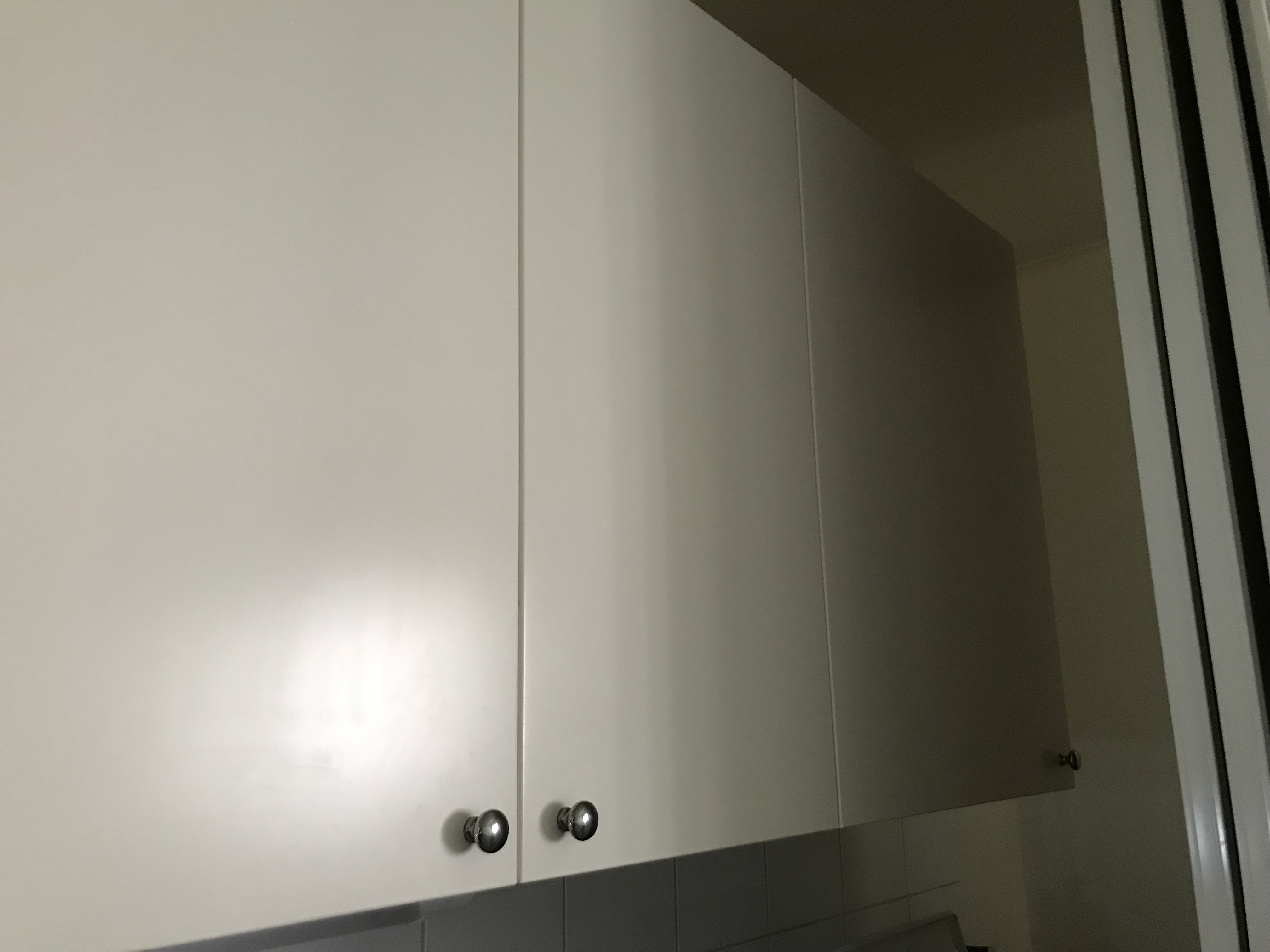 Placards muraux blancs 150 Toulouse (31)