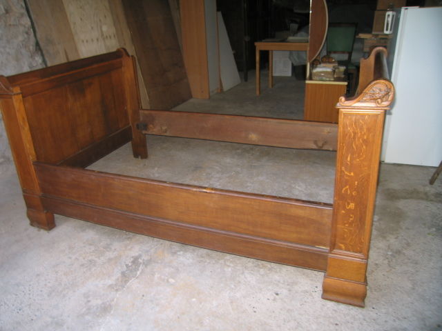 LIT 1 PLACE EN CHENE DE FRANCE 0 Meyreuil (13)