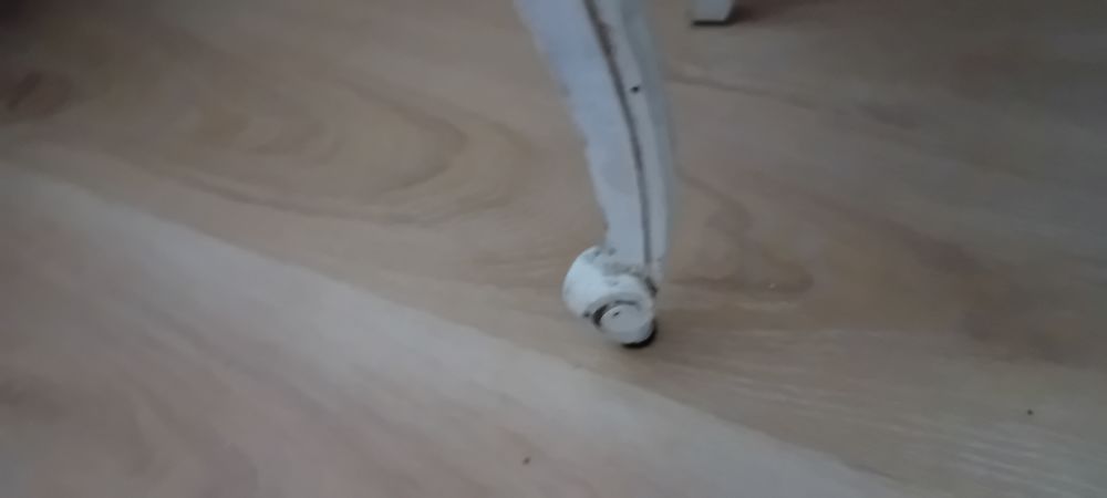 Lit 1 place et son chevet 200 Manosque (04)