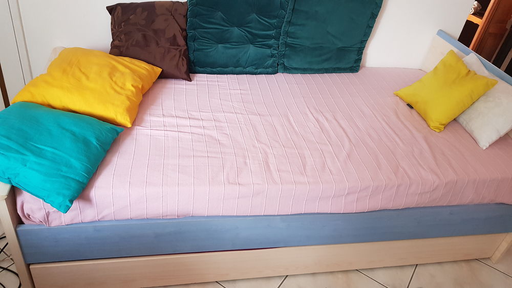 Lit une place, double avec tiroir 175 Pessac (33)