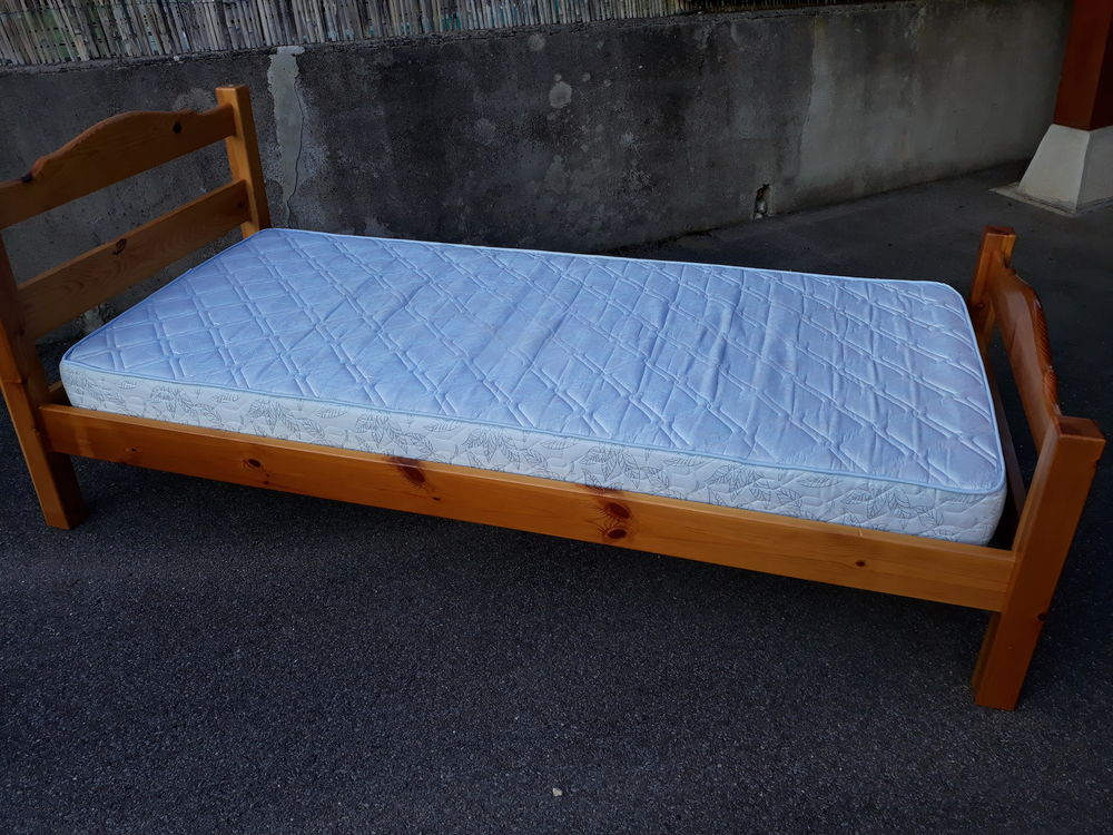 Lit une place ou lit enfant 80 Thoiry (01)