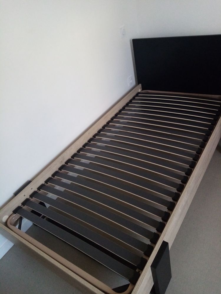 Lit 1 place de marque GAMI. 70 Nantes (44)