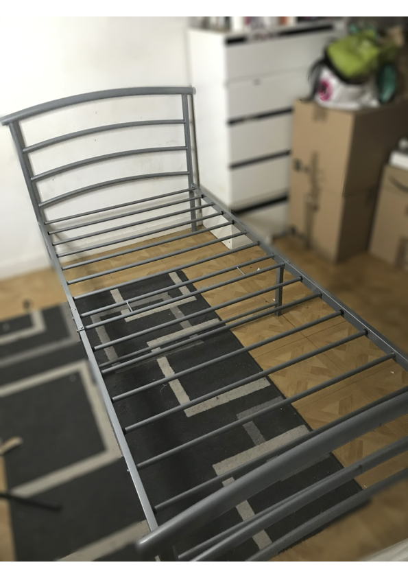 Lit une place en tr�s bonne �tat 110 Grigny (91)