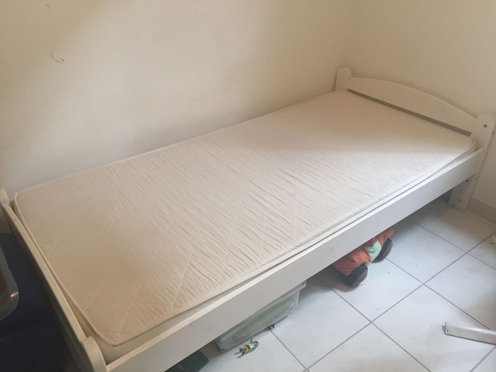 lit 1 place 0 Uz�s (30)