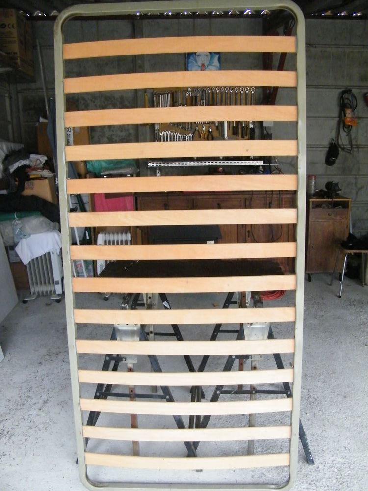 Lit  une place. 60 Saint-Gervais (33)