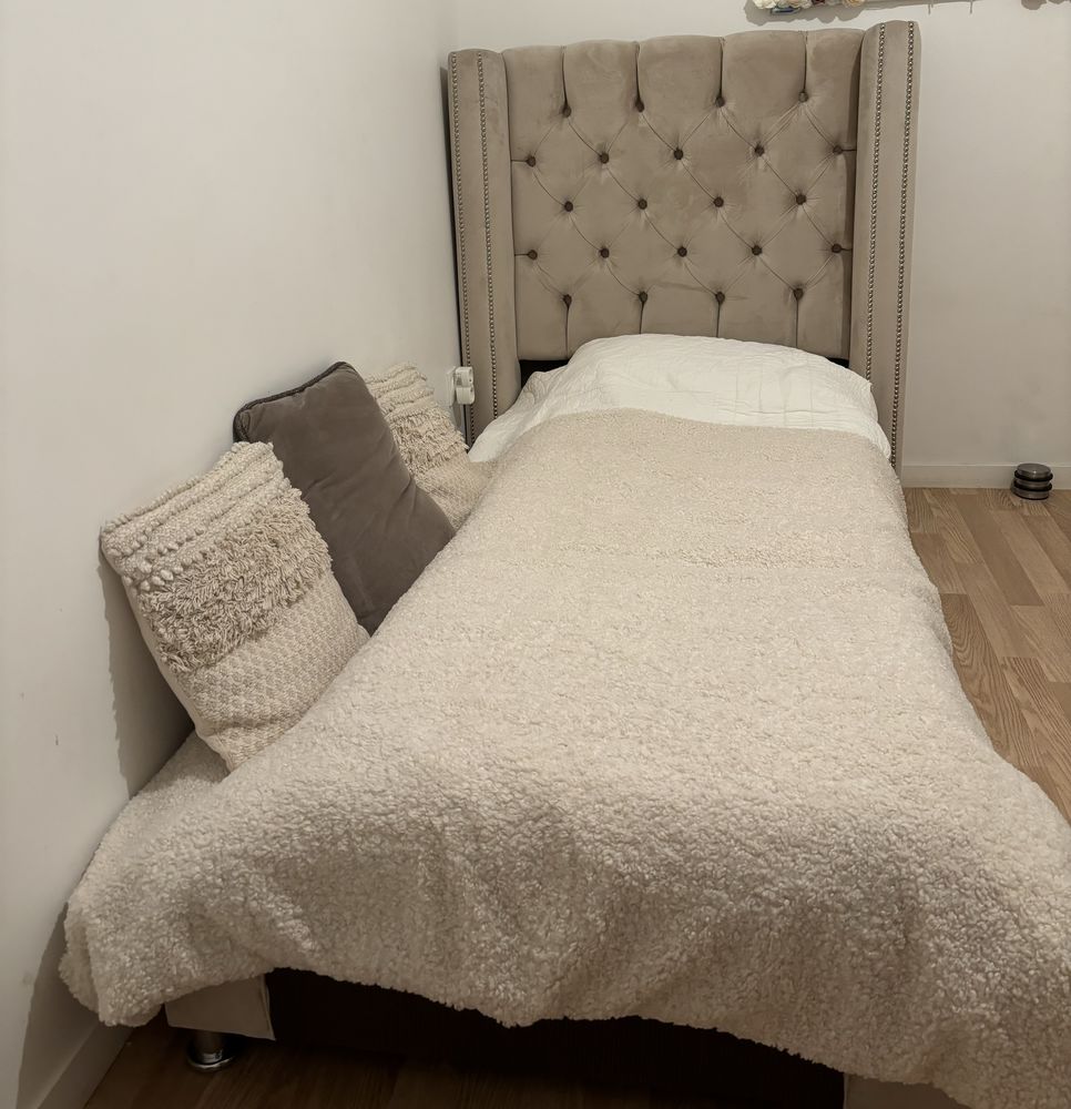 Lit une place 250 Guyancourt (78)