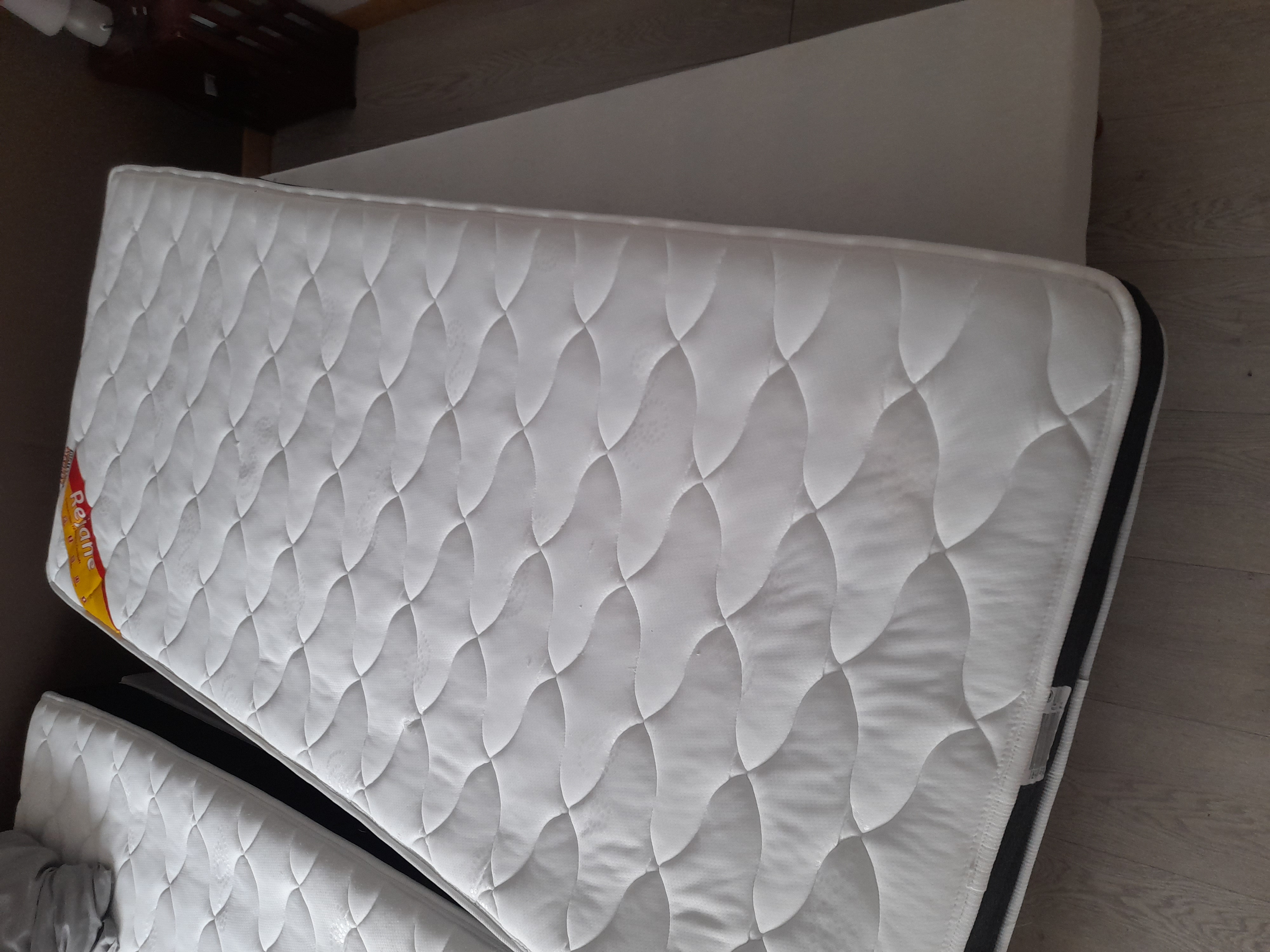 Lit une place 90 par 190 100 Espaly-Saint-Marcel (43)