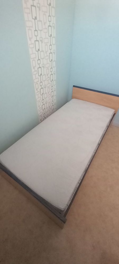 Lit 1 place 45 Riorges (42)