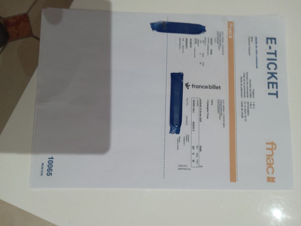 2 places de concert toto 80 Le Puy (25)