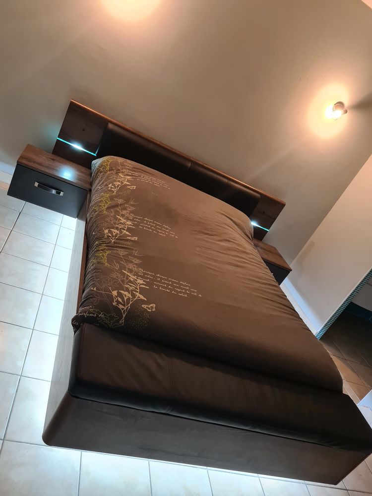 LIT 2 places 200 Marseille 11 (13)