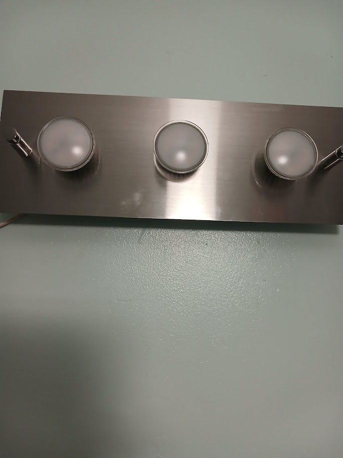 PLAFLONNIER AVEC 3 LAMPES LEDS 15 Villeneuve-d'Ascq (59)