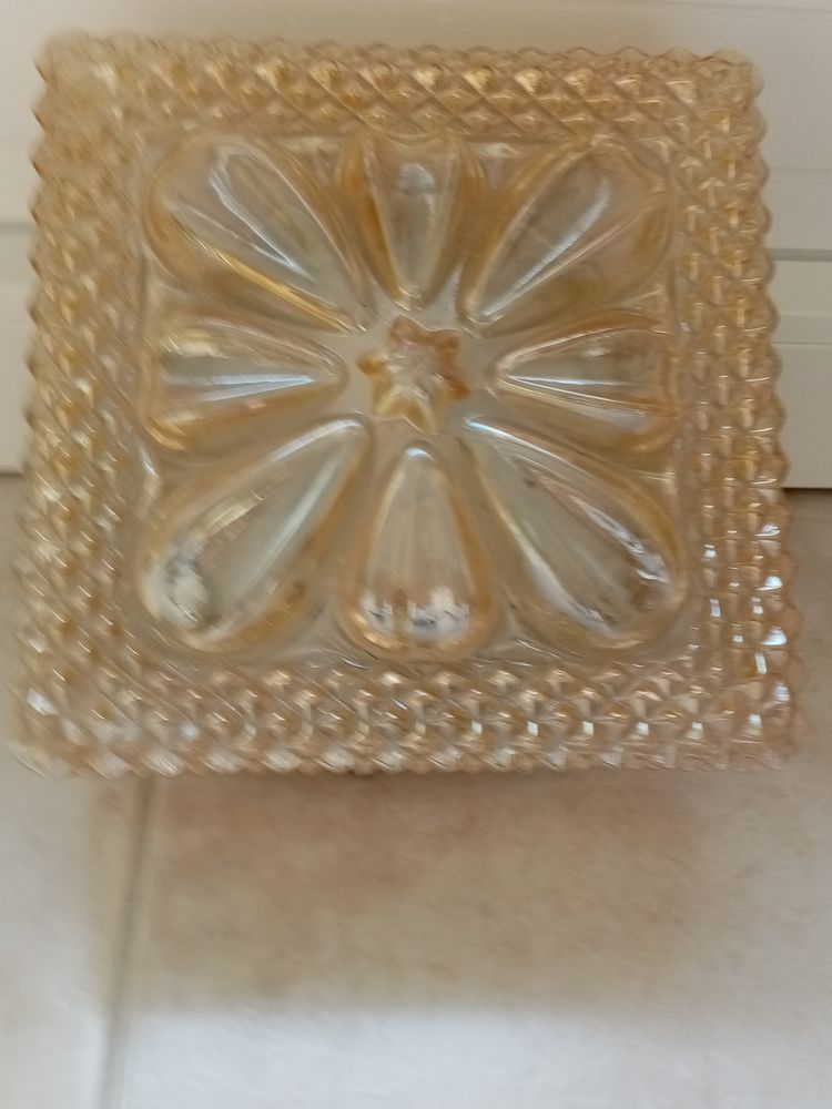 Plafonnier verre. 10 Saint-Paul-l�s-Dax (40)